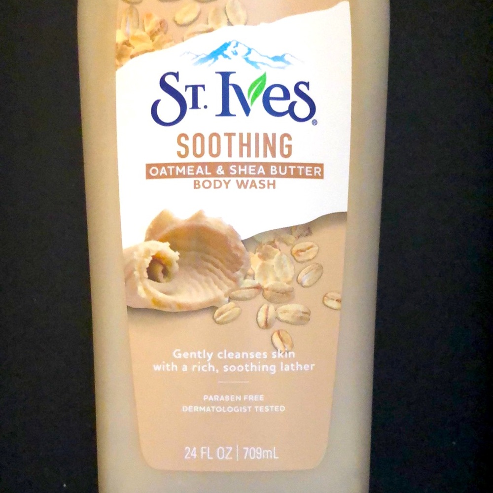 St IVES Soothing Oatmeal & Shea Butter Body Wash 24 oz -Original